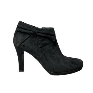 Billie Faux Suede Black Heeled Booties Zip Closure Size 7.5